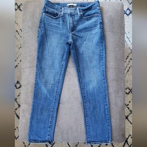 Levi's 312 Shaping Slim size 29